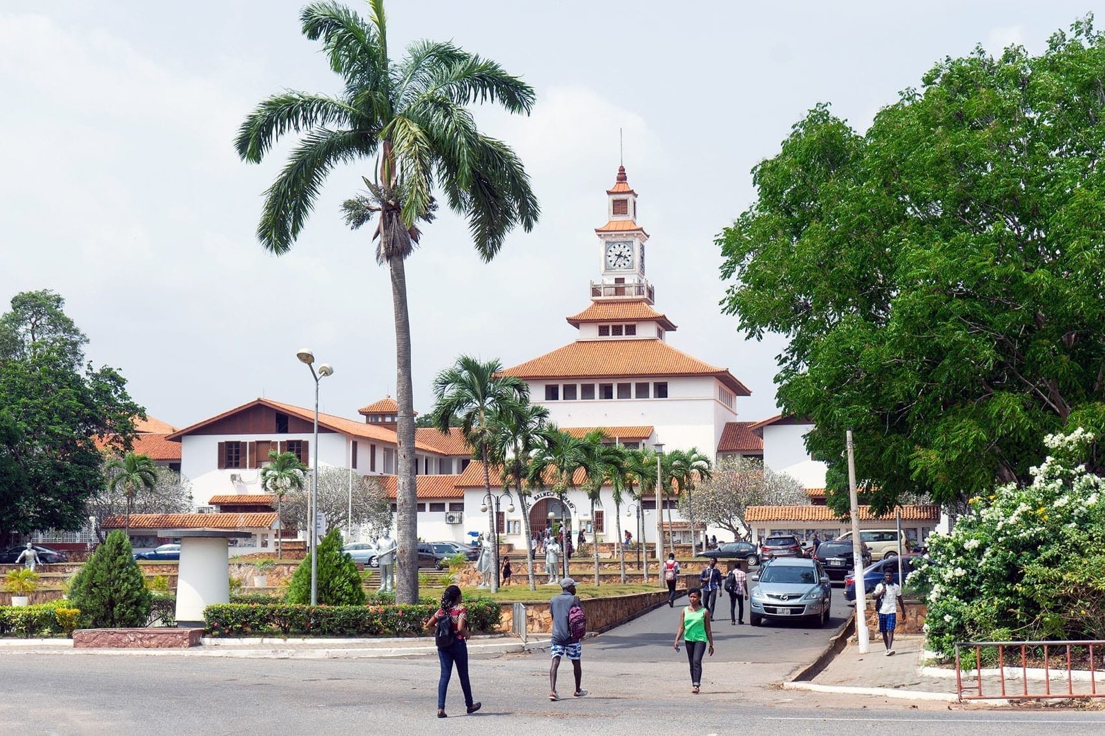 University of Ghana postpones 2024/2025 academic year due to ongoing strike by unions | 3News