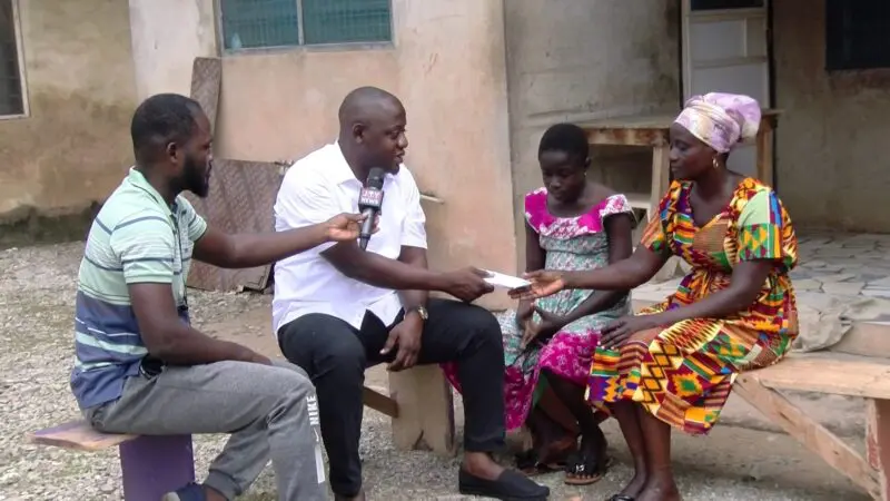 Dialysis At 13 Rafik Mahama visits Rosemary Boadu 1.jpg