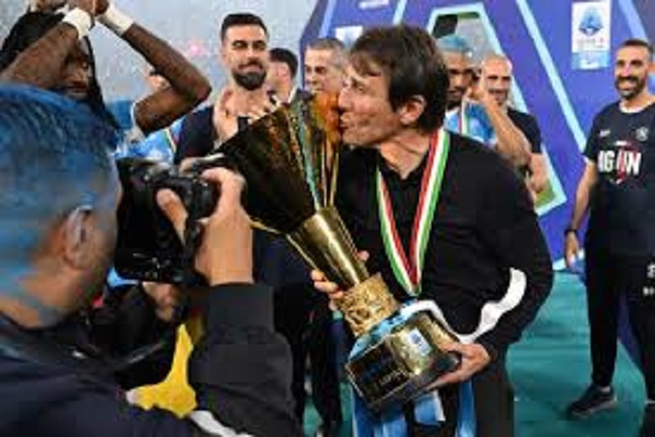 Johan Cruyff Trophy Antonio Conte