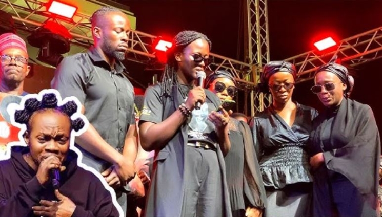 Fans honoring Daddy Lumba at candlelight vigil