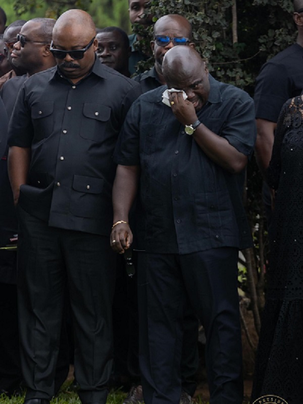 President pays last respect