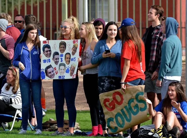 Fans consolidate uproarious buildup with critical love for each act in this popland