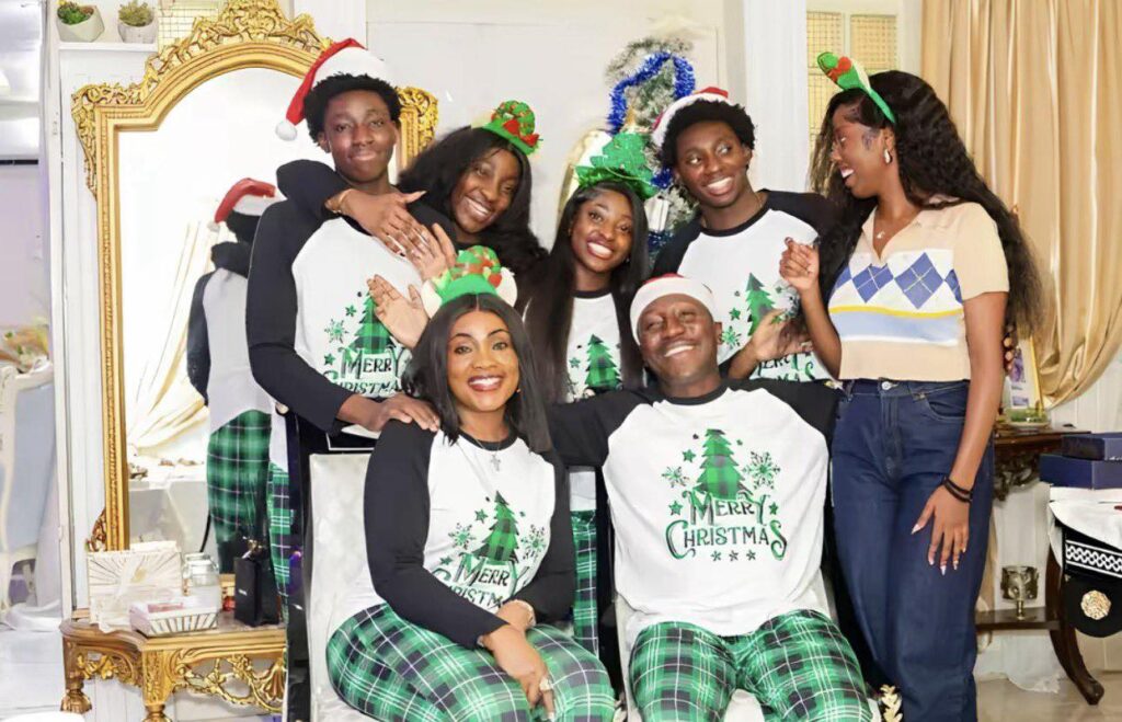 Afenyo markin and family