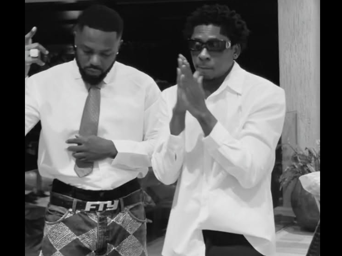 R2bees - Awurade Aye and Two two