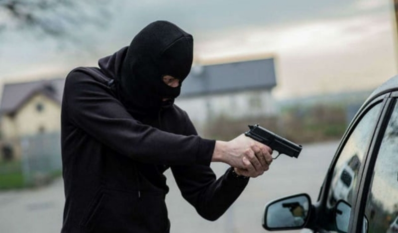 Gunmen armed robber resize