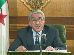 Algeria Buries Former President Liamine Zeroual with Full Military