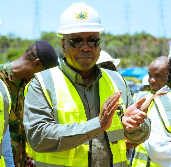 Mahama Visits Akosombo Dam: Commends VRA Engineers for Rapid Power Restoration Post-Fire