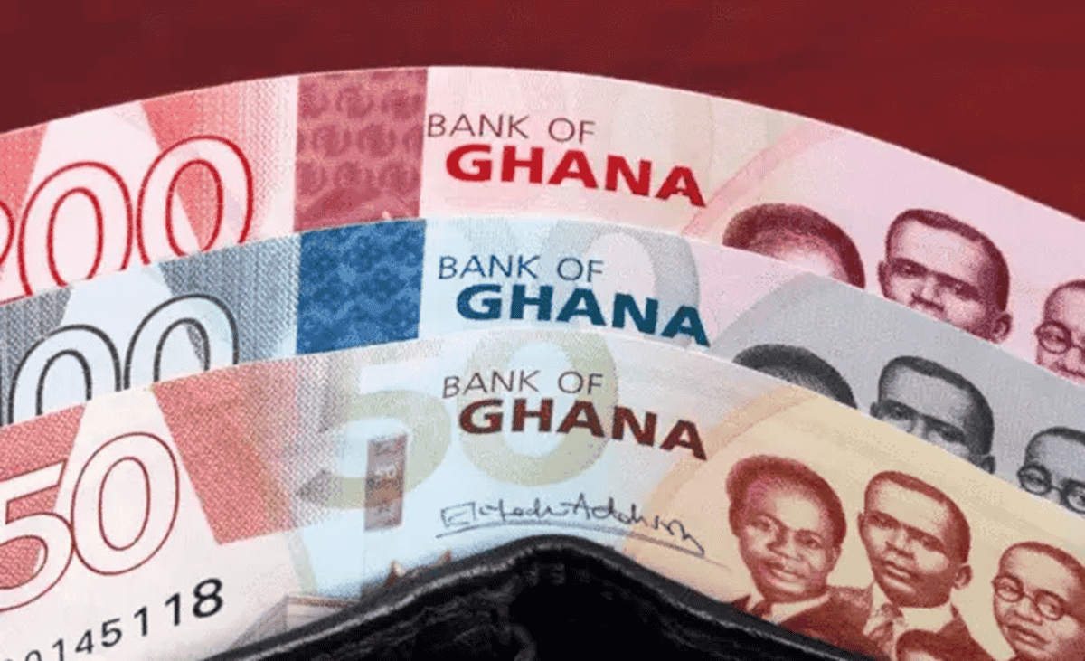 Ghana Cedi Weakens Against US Dollar Despite Strong Trade Surplus in 2026