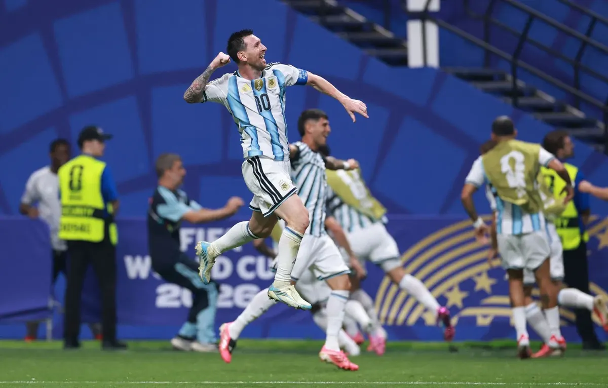 Argentina Beat Egypt 3:2 in Historic World Cup Comeback to Reach Quarter Finals