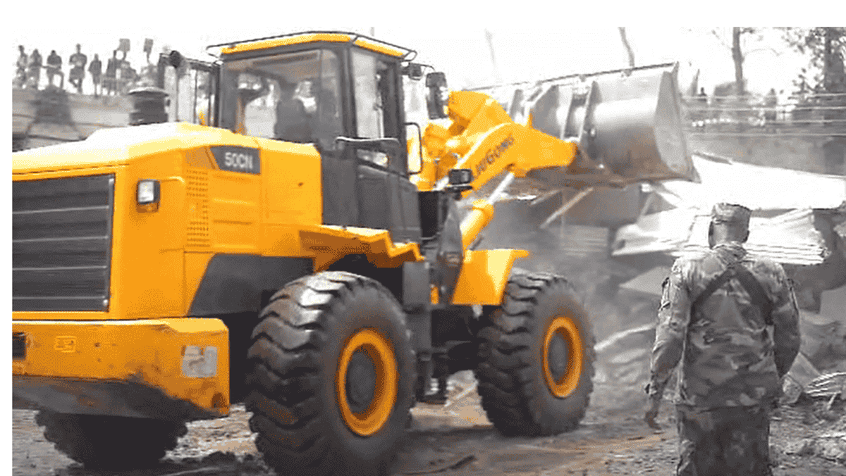 Residents Fight Back During KMA Demolition Leaving 3 Officers Injured at Adum