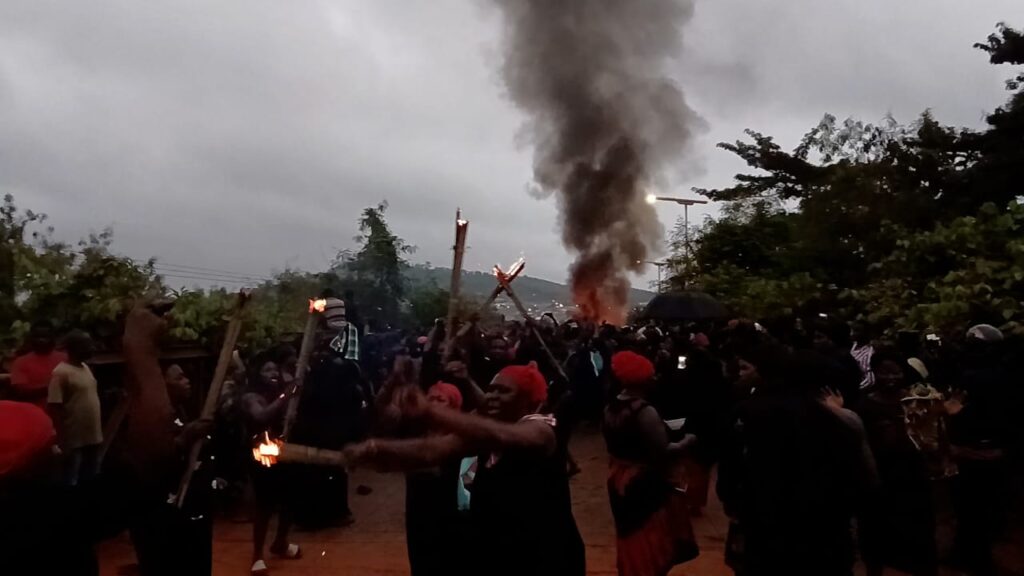 Angry Atronie Residents Block Road Over River Destruction!