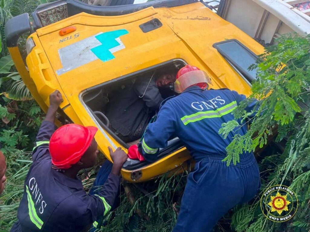 Tragic Asubuo Crash Leaves One Dead And Five Injured