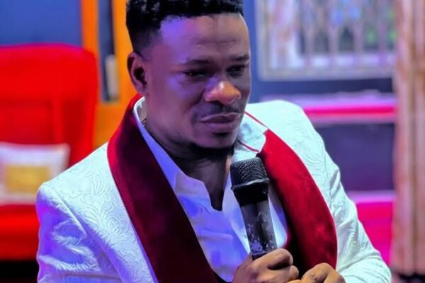 [Watch] Reactions As Pastor Rejects Less than Gh50 Offering