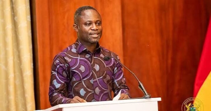 Health Minister, Kwabena Mintah Akandoh