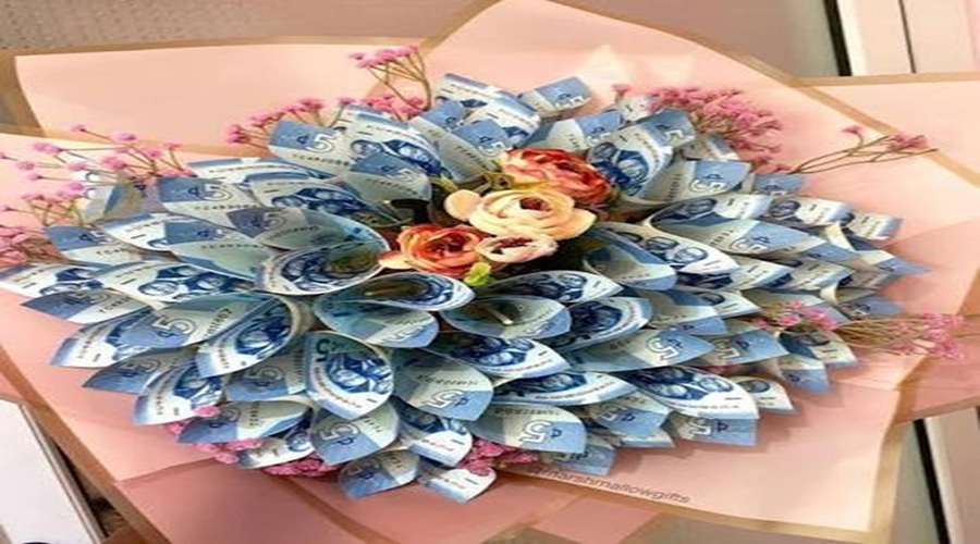 Seven Arrested in Accra over Illegal Money Bouquets